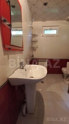 3 otaqlı Həyət evi/Bağ evi, Qax