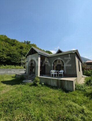 4 otaqlı Həyət evi/Bağ evi, Qax