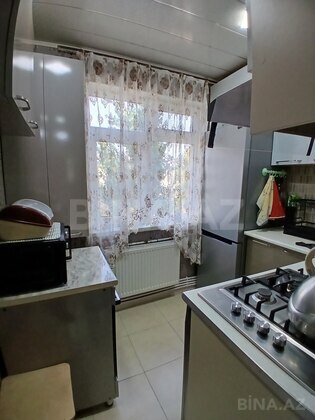 3 otaqlı Köhnə tikili, Xırdalan
