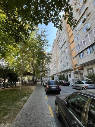 2 otaqlı Köhnə tikili, Gənclik m., Bakı