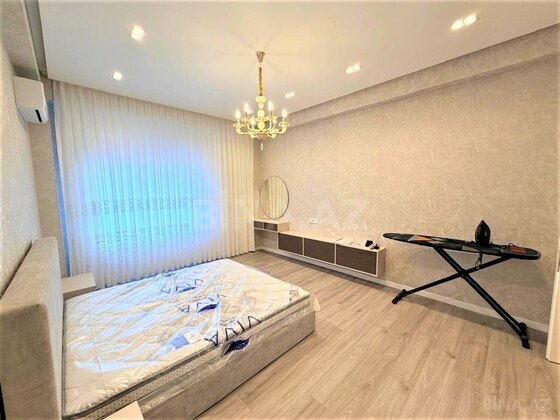 4 otaqlı Yeni tikili, Ağ şəhər q., Bakı
