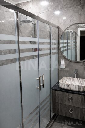 3 otaqlı Yeni tikili, 8 Noyabr m., Bakı