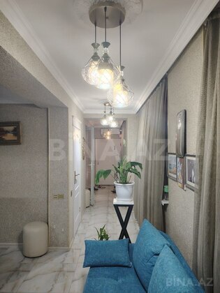 3 otaqlı Köhnə tikili, İnşaatçılar m., Bakı