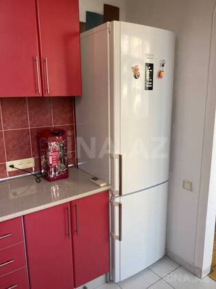 3 otaqlı Köhnə tikili, 28 May m., Bakı