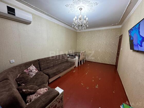 3 otaqlı Köhnə tikili, Əhmədli m., Bakı
