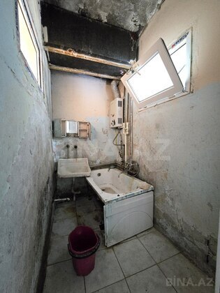 2 otaqlı Köhnə tikili, Bakıxanov q., Bakı