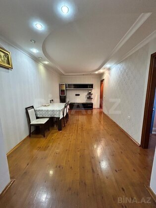 3 otaqlı Köhnə tikili, Əhmədli m., Bakı