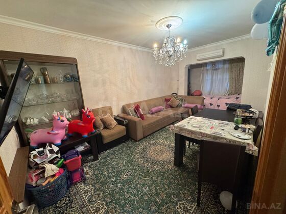 3 otaqlı Köhnə tikili, Həzi Aslanov q., Bakı