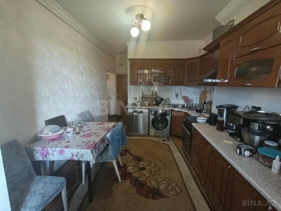 2 otaqlı Köhnə tikili, Xalqlar Dostluğu m., Bakı