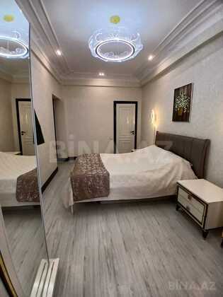 3 otaqlı Yeni tikili, Şah İsmayıl Xətai m., Bakı