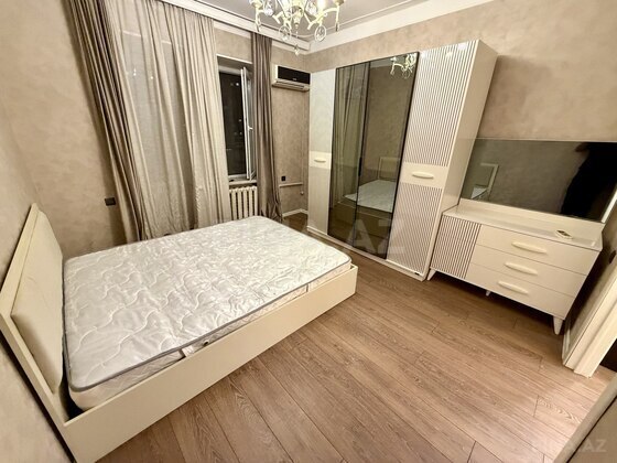 2 otaqlı Köhnə tikili, İçəri Şəhər m., Bakı