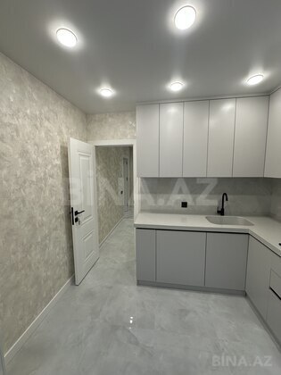 5 otaqlı Köhnə tikili, Həzi Aslanov m., Bakı