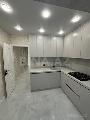 5 otaqlı Köhnə tikili, Həzi Aslanov m., Bakı