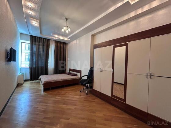 3 otaqlı Yeni tikili, 28 May m., Bakı