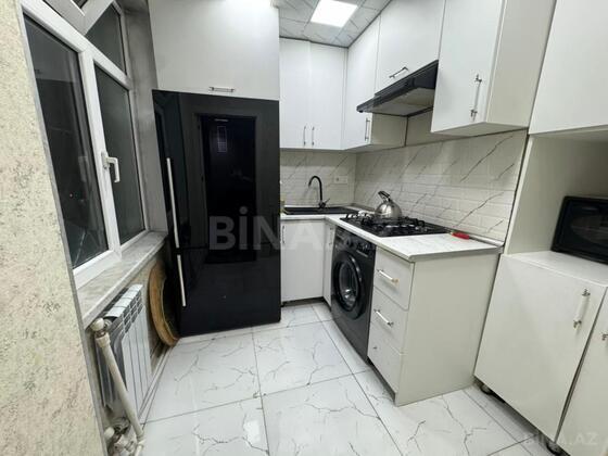 3 otaqlı Köhnə tikili, Qara Qarayev m., Bakı