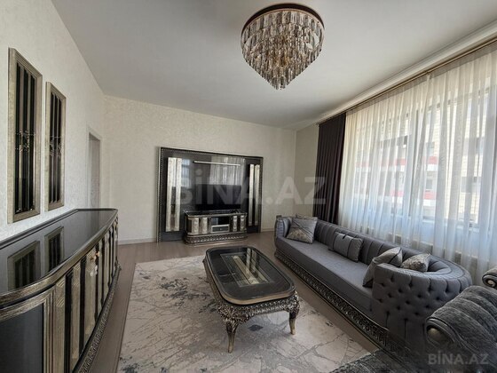 2 otaqlı Yeni tikili, 8 Noyabr m., Bakı