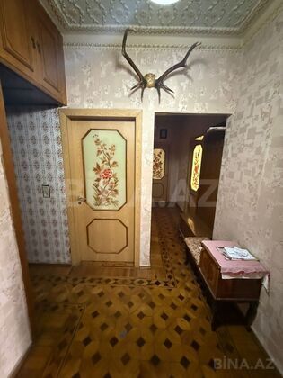 5 otaqlı Köhnə tikili, Xalqlar Dostluğu m., Bakı