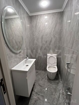 4 otaqlı Yeni tikili, Memar Əcəmi m., Bakı