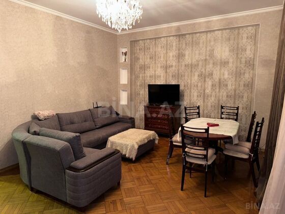 3 otaqlı Köhnə tikili, 28 May m., Bakı