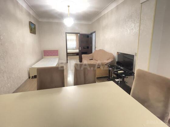2 otaqlı Köhnə tikili, Memar Əcəmi m., Bakı
