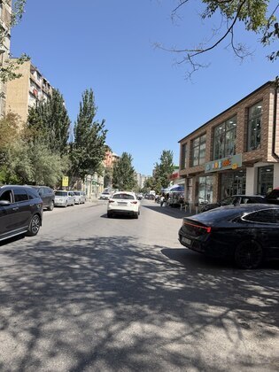2 otaqlı Köhnə tikili, Azadlıq Prospekti m., Bakı