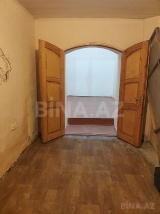 4 otaqlı Köhnə tikili, Sahil m., Bakı