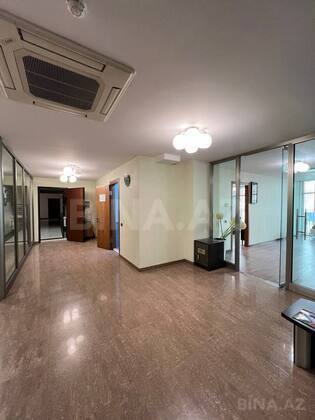 6 otaqlı Ofis, Şah İsmayıl Xətai m., Bakı