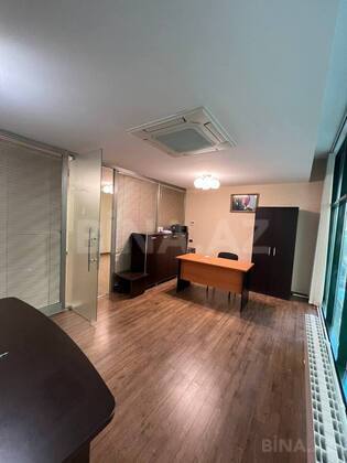 6 otaqlı Ofis, Şah İsmayıl Xətai m., Bakı