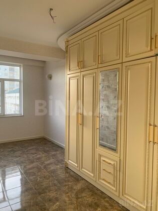 4 otaqlı Yeni tikili, Xırdalan