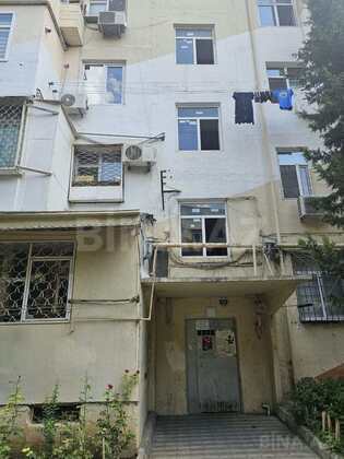 2 otaqlı Köhnə tikili, Memar Əcəmi m., Bakı