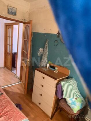 3 otaqlı Köhnə tikili, Qara Qarayev m., Bakı