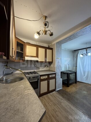 3 otaqlı Köhnə tikili, Elmlər Akademiyası m., Bakı