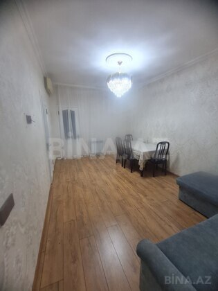 2 otaqlı Köhnə tikili, Memar Əcəmi m., Bakı