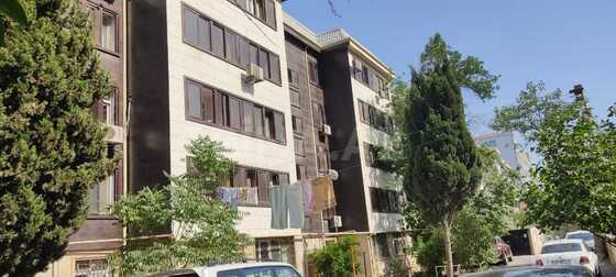 2 otaqlı Köhnə tikili, İnşaatçılar m., Bakı