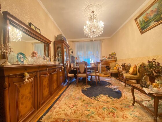 3 otaqlı Köhnə tikili, Qara Qarayev m., Bakı