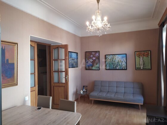 3 otaqlı Köhnə tikili, Sahil m., Bakı