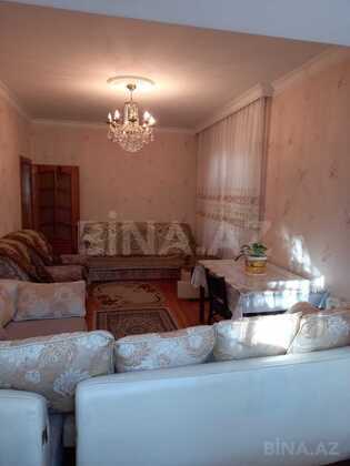 4 otaqlı Köhnə tikili, Xalqlar Dostluğu m., Bakı