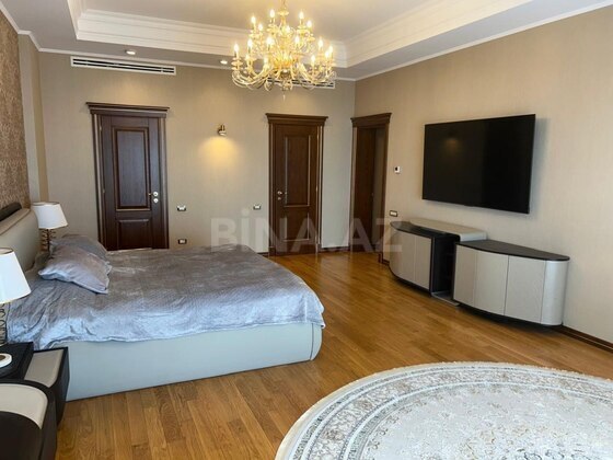 5 otaqlı Köhnə tikili, Nizami m., Bakı