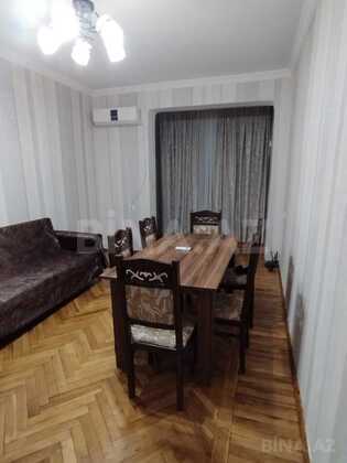 2 otaqlı Köhnə tikili, Memar Əcəmi m., Bakı
