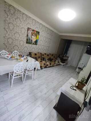 3 otaqlı Köhnə tikili, Memar Əcəmi m., Bakı