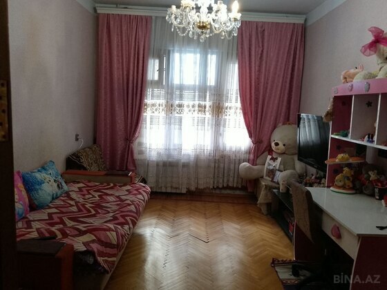 3 otaqlı Köhnə tikili, Həzi Aslanov q., Bakı