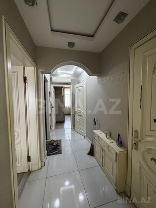 2 otaqlı Köhnə tikili, Neftçilər m., Bakı