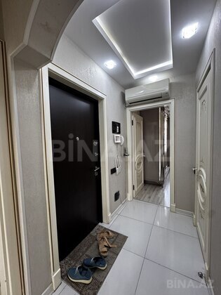 2 otaqlı Köhnə tikili, Neftçilər m., Bakı