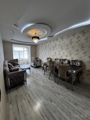 2 otaqlı Köhnə tikili, Neftçilər m., Bakı