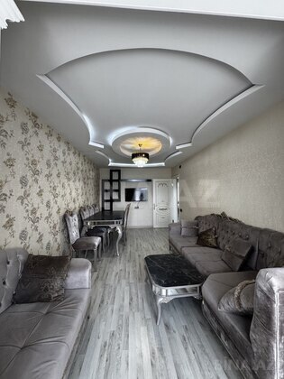 2 otaqlı Köhnə tikili, Neftçilər m., Bakı