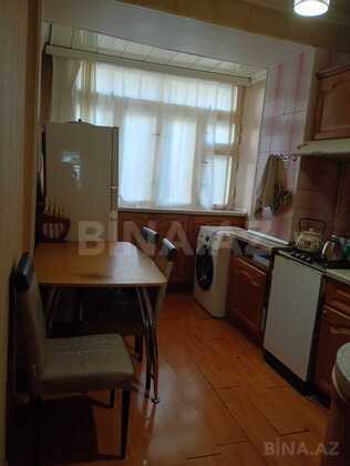 3 otaqlı Köhnə tikili, Gənclik m., Bakı