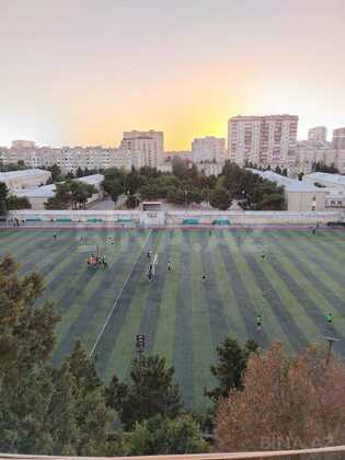 3 otaqlı Köhnə tikili, Əhmədli m., Bakı