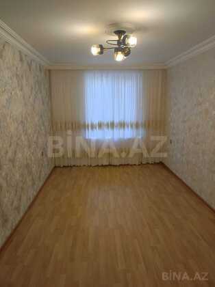 3 otaqlı Köhnə tikili, Elmlər Akademiyası m., Bakı