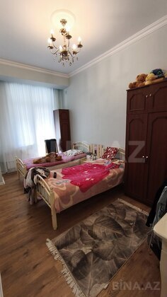 4 otaqlı Yeni tikili, 8 Noyabr m., Bakı