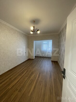 3 otaqlı Köhnə tikili, Azadlıq Prospekti m., Bakı